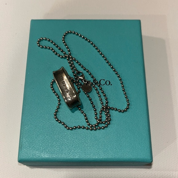 Tiffany & Co sterling silver necklace pendant with chain